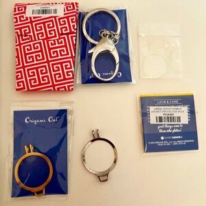 Origami Owl Silver Keychain, Large Dangle Collector, Clear Plate & Ghost Armor
